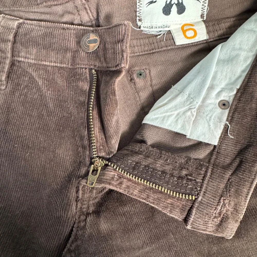 BCBGirls Corduroy Shorts Womens 6 Brown Wide Leg Y2K Skater Gorpcore 2000s
